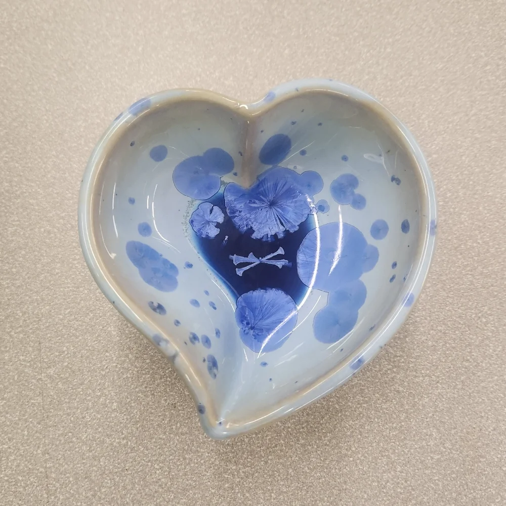 SIMON PEARCE Twist Heart Bowl — Crystalline COBALT - Picture 2 of 12